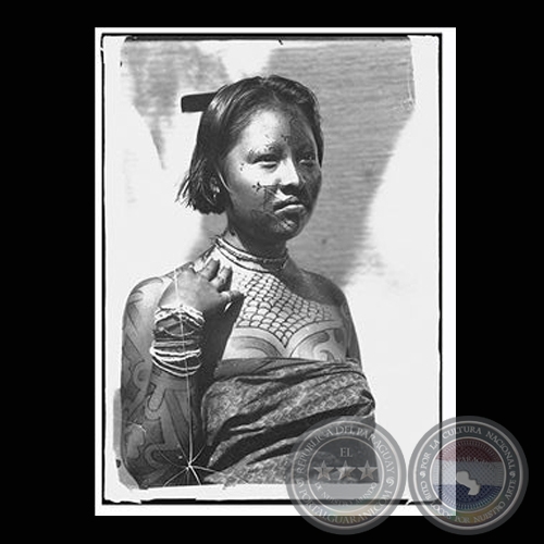 MUJER JÓVEN PINTADA - Fotografía de GUIDO BOGGIANI